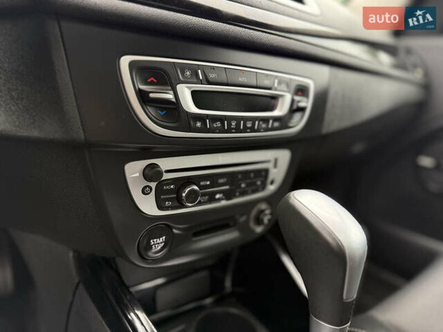 Рено Меган, объемом двигателя 1.5 л и пробегом 211 тыс. км за 8800 $, фото 15 на Automoto.ua