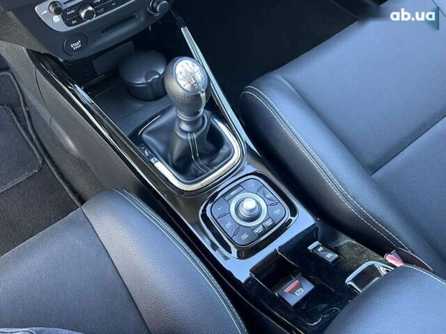 Рено Меган, объемом двигателя 1.5 л и пробегом 236 тыс. км за 8790 $, фото 24 на Automoto.ua