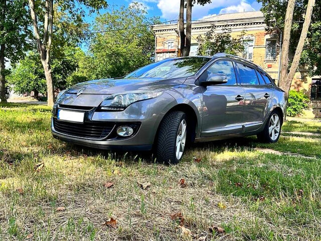 Рено Меган, объемом двигателя 1.5 л и пробегом 160 тыс. км за 8500 $, фото 8 на Automoto.ua