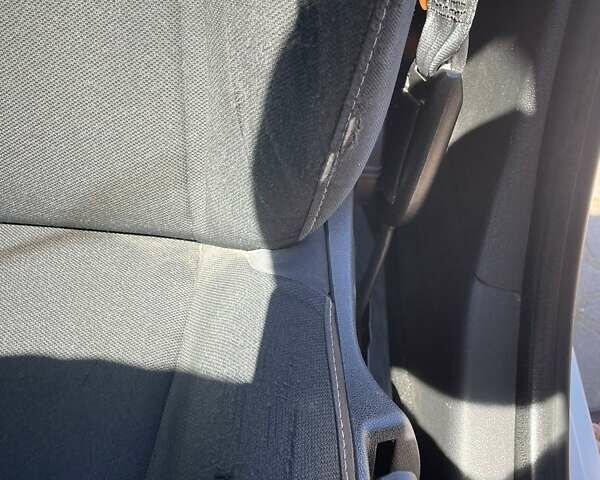 Рено Меган, объемом двигателя 1.46 л и пробегом 210 тыс. км за 7600 $, фото 11 на Automoto.ua