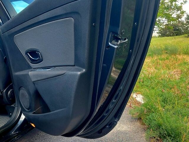 Рено Меган, объемом двигателя 1.5 л и пробегом 230 тыс. км за 8450 $, фото 5 на Automoto.ua