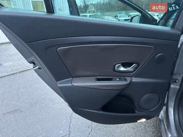 Рено Меган, объемом двигателя 1.5 л и пробегом 220 тыс. км за 9800 $, фото 47 на Automoto.ua