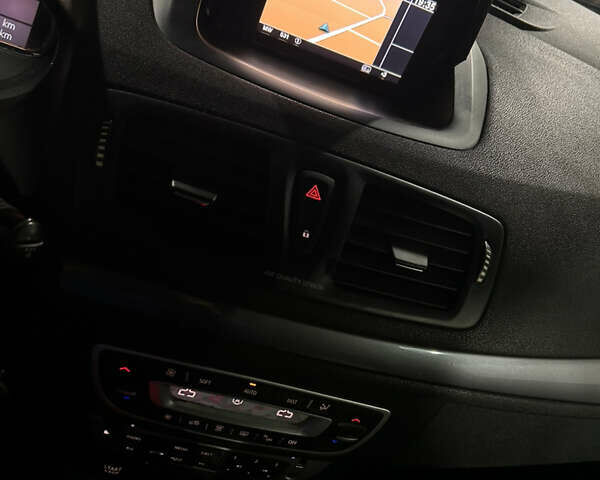 Рено Меган, объемом двигателя 1.5 л и пробегом 214 тыс. км за 7250 $, фото 27 на Automoto.ua