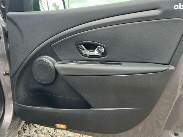 Рено Меган, объемом двигателя 1.5 л и пробегом 245 тыс. км за 7700 $, фото 20 на Automoto.ua