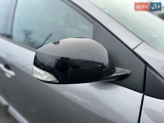 Рено Меган, объемом двигателя 1.5 л и пробегом 220 тыс. км за 9800 $, фото 3 на Automoto.ua