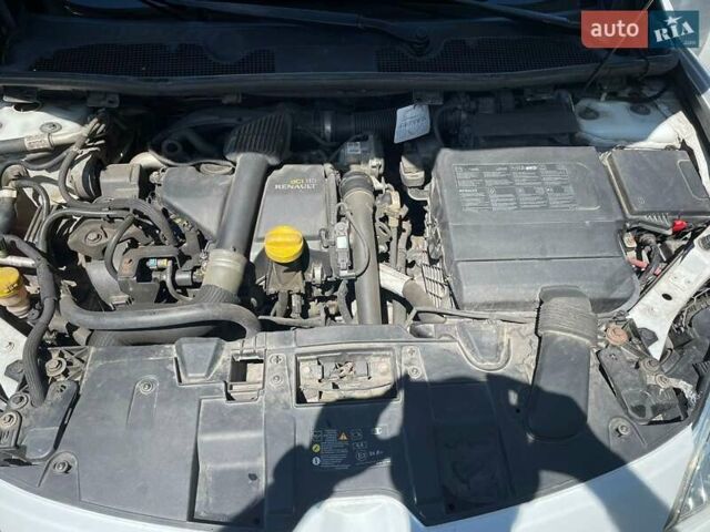 Рено Меган, объемом двигателя 1.46 л и пробегом 210 тыс. км за 7600 $, фото 9 на Automoto.ua