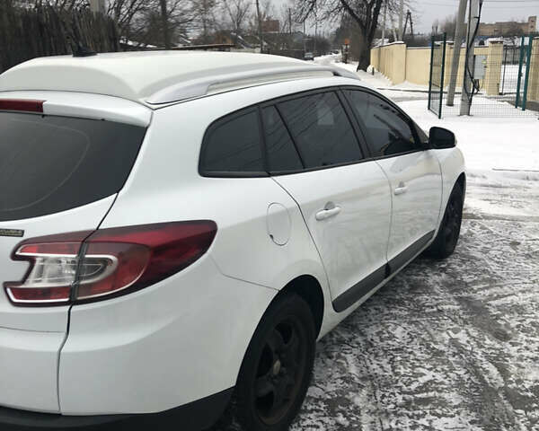 Рено Меган, объемом двигателя 1.5 л и пробегом 340 тыс. км за 7000 $, фото 4 на Automoto.ua