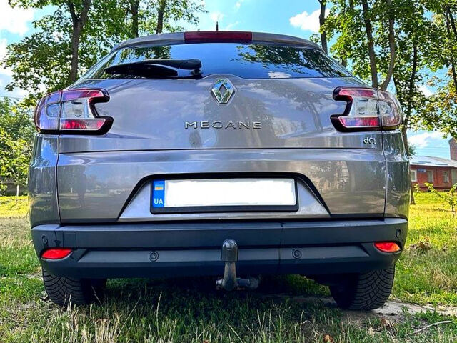 Рено Меган, объемом двигателя 1.5 л и пробегом 160 тыс. км за 8500 $, фото 3 на Automoto.ua