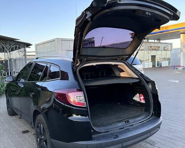 Рено Меган, объемом двигателя 1.46 л и пробегом 299 тыс. км за 7500 $, фото 8 на Automoto.ua