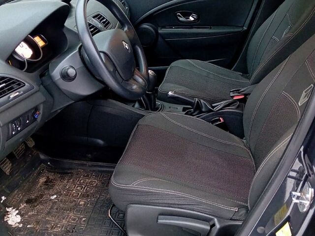 Рено Меган 2012 в Сумах на Automoto.ua Рено Меган, объемом двигателя 16 л и пробегом 158 тыс. км за 7800 $, фото 7 на Automoto.ua