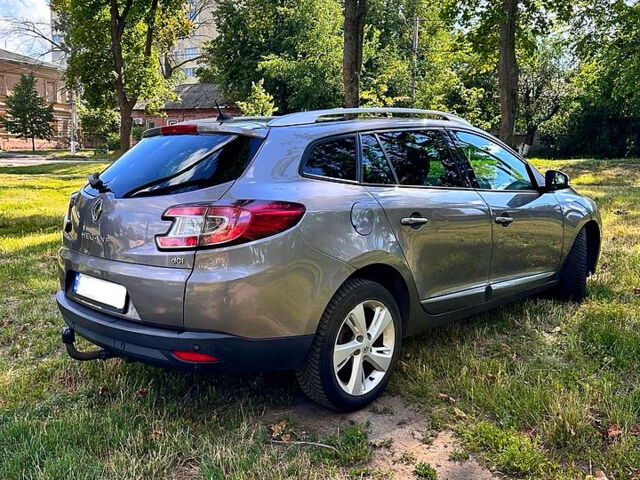 Рено Меган, объемом двигателя 1.5 л и пробегом 160 тыс. км за 8500 $, фото 2 на Automoto.ua