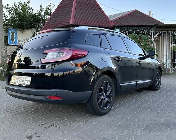 Рено Меган, объемом двигателя 1.46 л и пробегом 299 тыс. км за 7500 $, фото 7 на Automoto.ua