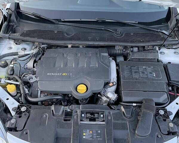 Рено Меган, об'ємом двигуна 1.9 л та пробігом 177 тис. км за 7500 $, фото 19 на Automoto.ua