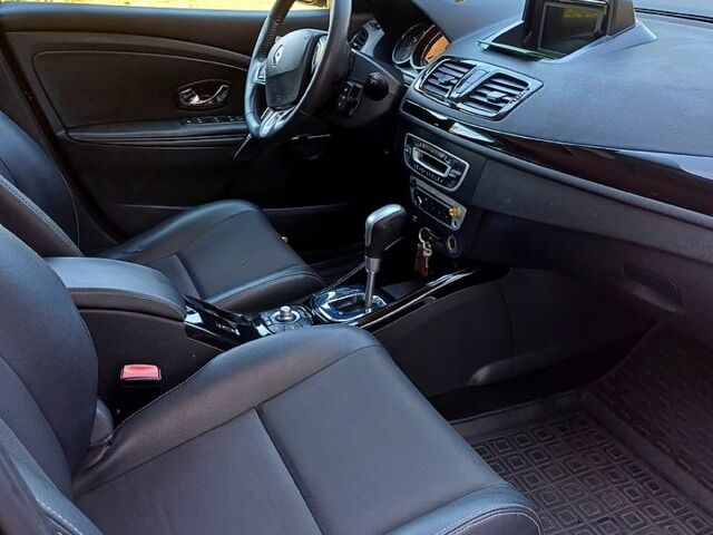 Рено Меган, объемом двигателя 1.5 л и пробегом 231 тыс. км за 6500 $, фото 6 на Automoto.ua