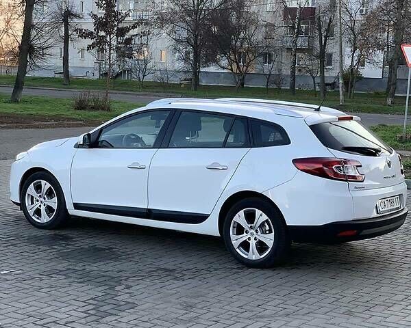 Рено Меган, объемом двигателя 1.9 л и пробегом 177 тыс. км за 7500 $, фото 7 на Automoto.ua