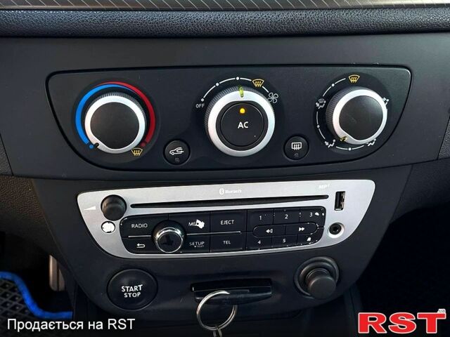 Рено Меган, объемом двигателя 1.5 л и пробегом 301 тыс. км за 9500 $, фото 9 на Automoto.ua