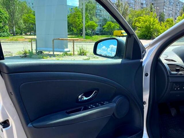 Рено Меган, объемом двигателя 1.5 л и пробегом 236 тыс. км за 8700 $, фото 8 на Automoto.ua