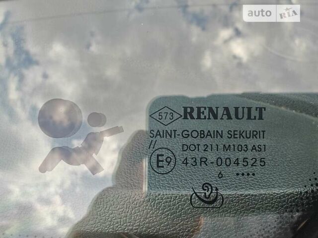 Рено Меган, об'ємом двигуна 1.6 л та пробігом 178 тис. км за 9350 $, фото 41 на Automoto.ua