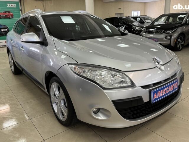 Рено Меган, объемом двигателя 0 л и пробегом 209 тыс. км за 7400 $, фото 11 на Automoto.ua
