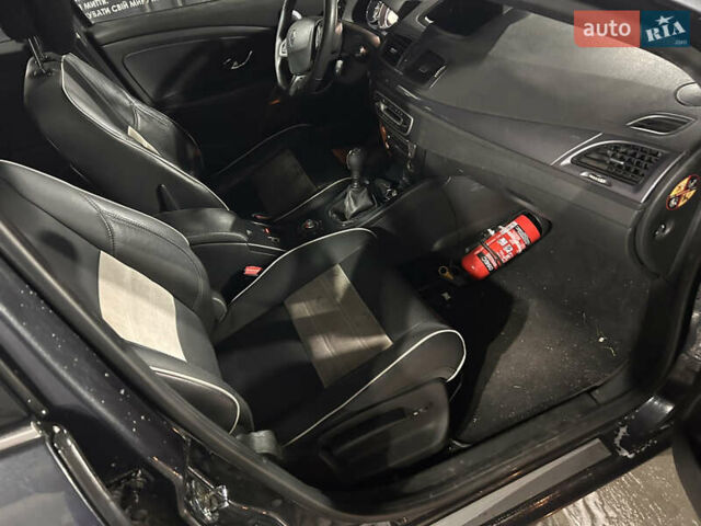 Рено Меган, объемом двигателя 1.5 л и пробегом 214 тыс. км за 7250 $, фото 22 на Automoto.ua