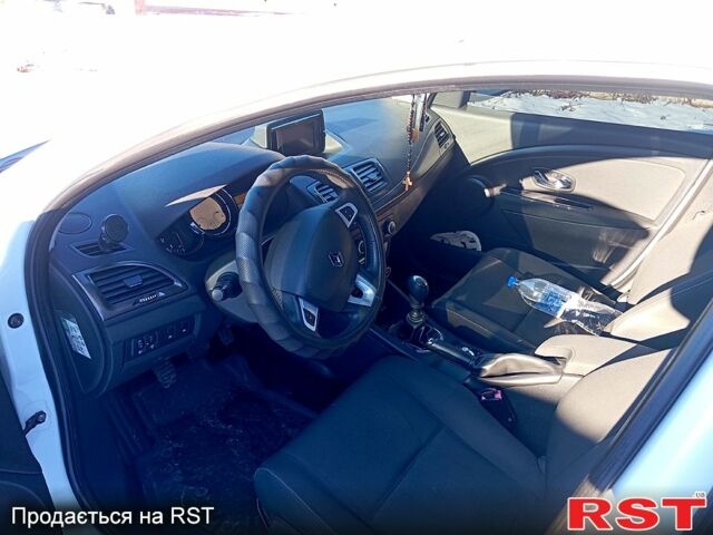 Рено Меган, объемом двигателя 15 л и пробегом 226 тыс. км за 8200 $, фото 5 на Automoto.ua