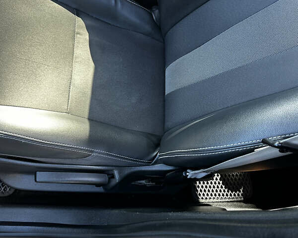 Рено Меган, объемом двигателя 1.46 л и пробегом 294 тыс. км за 8200 $, фото 24 на Automoto.ua