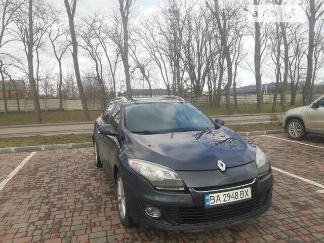 Рено Меган, объемом двигателя 1.5 л и пробегом 412 тыс. км за 7500 $, фото 3 на Automoto.ua