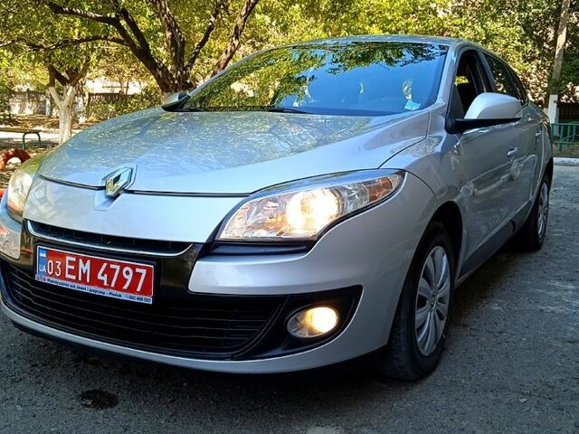Рено Меган, объемом двигателя 1.5 л и пробегом 236 тыс. км за 7500 $, фото 1 на Automoto.ua