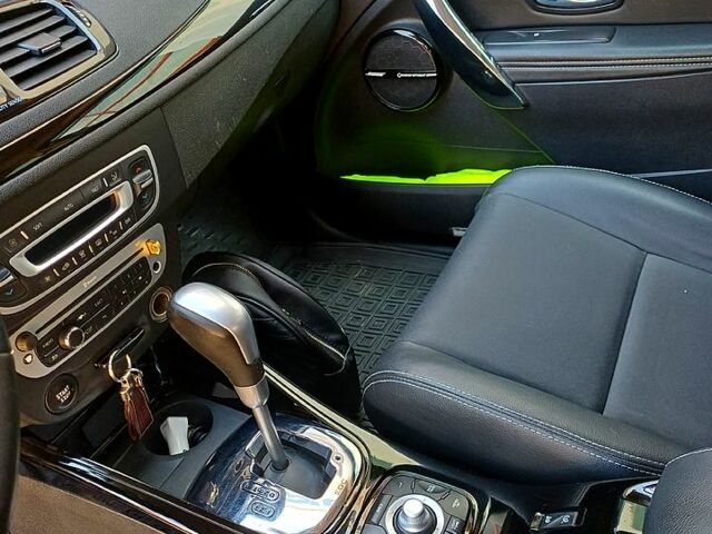 Рено Меган, объемом двигателя 1.5 л и пробегом 231 тыс. км за 6500 $, фото 5 на Automoto.ua