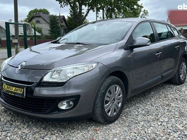 Рено Меган, объемом двигателя 1.5 л и пробегом 245 тыс. км за 7700 $, фото 2 на Automoto.ua