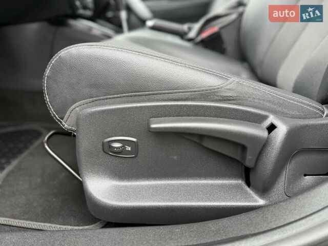 Рено Меган, объемом двигателя 1.5 л и пробегом 211 тыс. км за 8800 $, фото 14 на Automoto.ua
