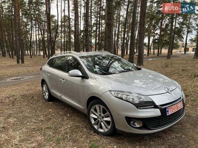 Рено Меган, объемом двигателя 1.46 л и пробегом 260 тыс. км за 8100 $, фото 4 на Automoto.ua