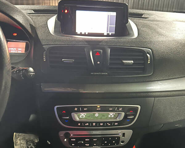 Рено Меган, объемом двигателя 1.5 л и пробегом 214 тыс. км за 7250 $, фото 28 на Automoto.ua