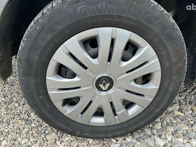 Рено Меган, объемом двигателя 1.5 л и пробегом 245 тыс. км за 7700 $, фото 7 на Automoto.ua