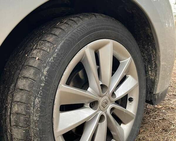 Рено Меган, объемом двигателя 1.46 л и пробегом 260 тыс. км за 8100 $, фото 6 на Automoto.ua