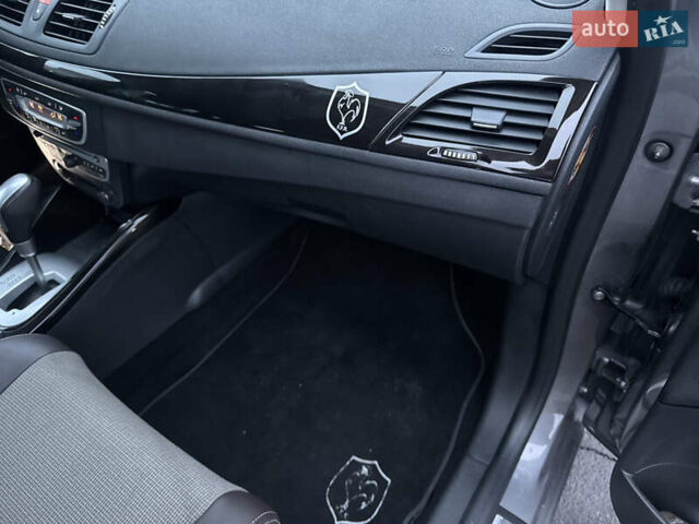 Рено Меган, объемом двигателя 1.5 л и пробегом 220 тыс. км за 9800 $, фото 31 на Automoto.ua