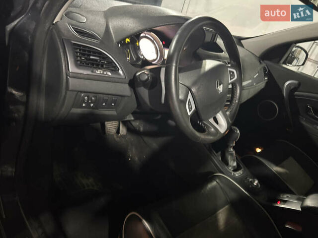 Рено Меган, объемом двигателя 1.5 л и пробегом 214 тыс. км за 7250 $, фото 15 на Automoto.ua