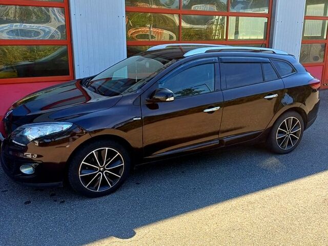 Рено Меган, объемом двигателя 1.5 л и пробегом 231 тыс. км за 6500 $, фото 3 на Automoto.ua