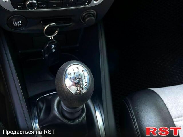 Рено Меган, объемом двигателя 1.5 л и пробегом 301 тыс. км за 9500 $, фото 11 на Automoto.ua