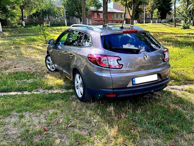 Рено Меган, объемом двигателя 1.5 л и пробегом 160 тыс. км за 8500 $, фото 5 на Automoto.ua