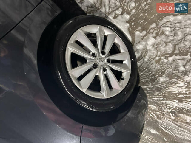 Рено Меган, объемом двигателя 1.5 л и пробегом 214 тыс. км за 7250 $, фото 20 на Automoto.ua