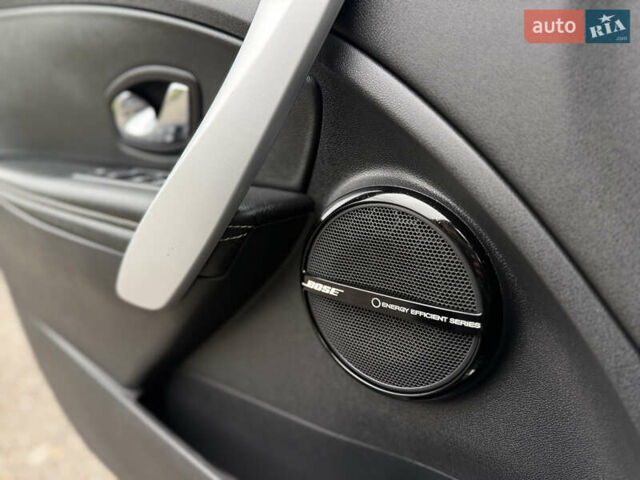 Рено Меган, объемом двигателя 1.5 л и пробегом 211 тыс. км за 8800 $, фото 17 на Automoto.ua
