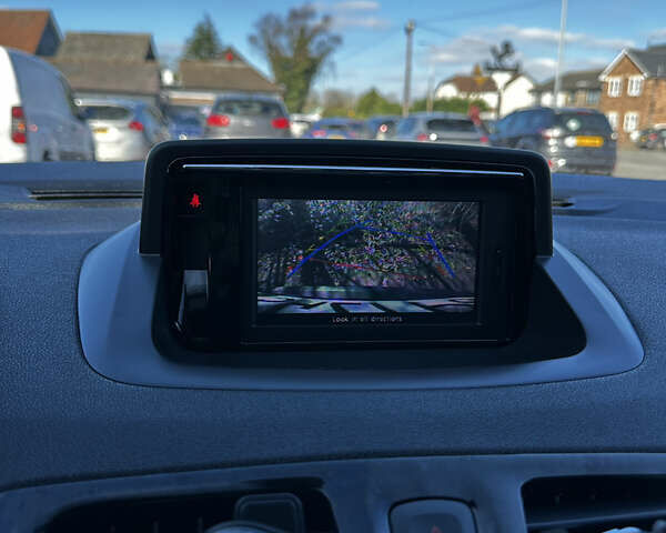 Рено Меган, объемом двигателя 1.46 л и пробегом 294 тыс. км за 8200 $, фото 12 на Automoto.ua