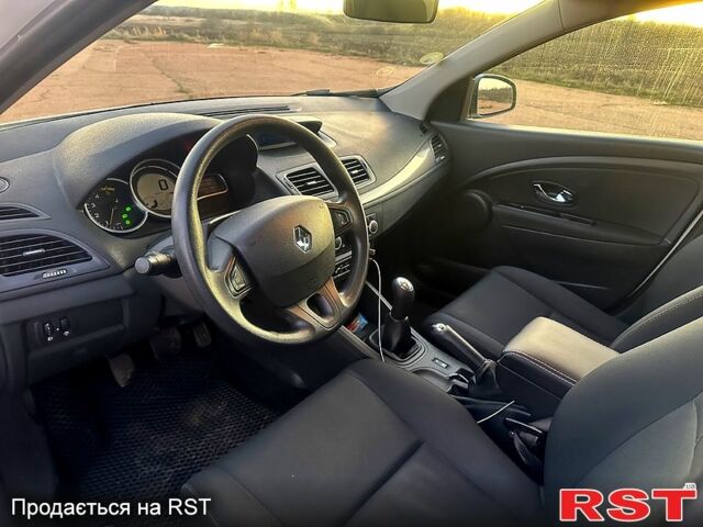 Рено Меган, объемом двигателя 15 л и пробегом 180 тыс. км за 7450 $, фото 8 на Automoto.ua