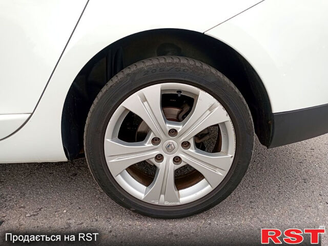 Рено Меган, объемом двигателя 1.5 л и пробегом 228 тыс. км за 8800 $, фото 11 на Automoto.ua