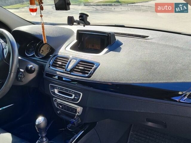 Рено Меган, объемом двигателя 1.5 л и пробегом 275 тыс. км за 7700 $, фото 8 на Automoto.ua