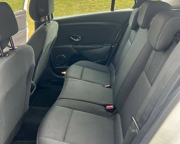 Рено Меган, объемом двигателя 1.5 л и пробегом 190 тыс. км за 8350 $, фото 16 на Automoto.ua