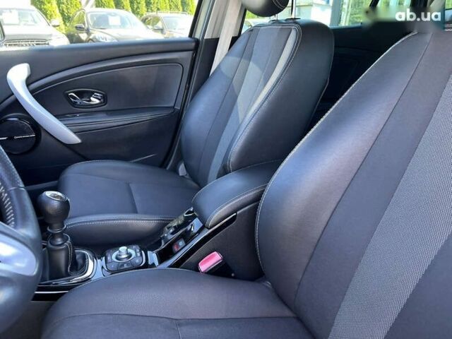 Рено Меган, объемом двигателя 1.5 л и пробегом 236 тыс. км за 8790 $, фото 26 на Automoto.ua