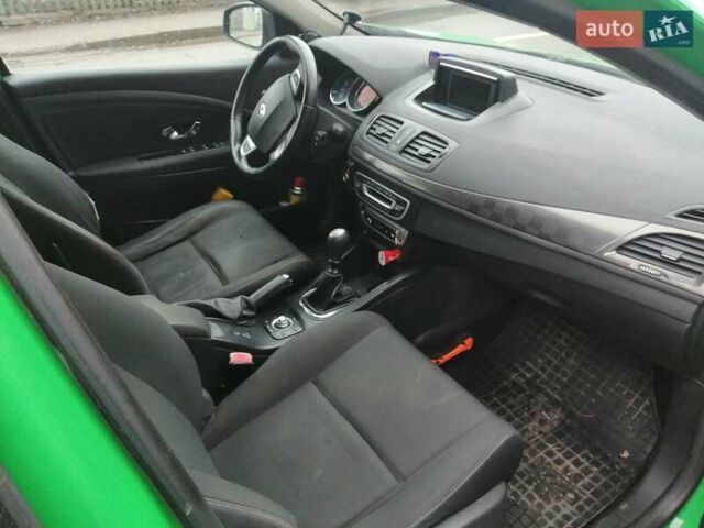 Рено Меган, объемом двигателя 1.5 л и пробегом 302 тыс. км за 6300 $, фото 10 на Automoto.ua