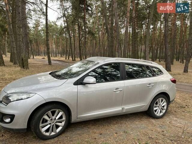 Рено Меган, объемом двигателя 1.46 л и пробегом 260 тыс. км за 8100 $, фото 5 на Automoto.ua